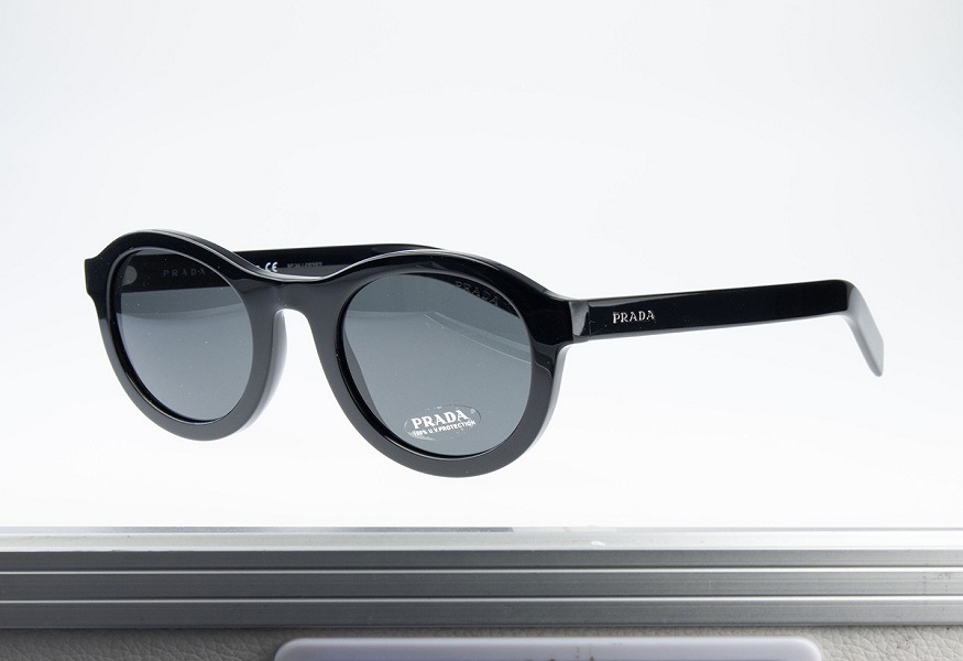 How to Recognize Fake Prada Sunglasses