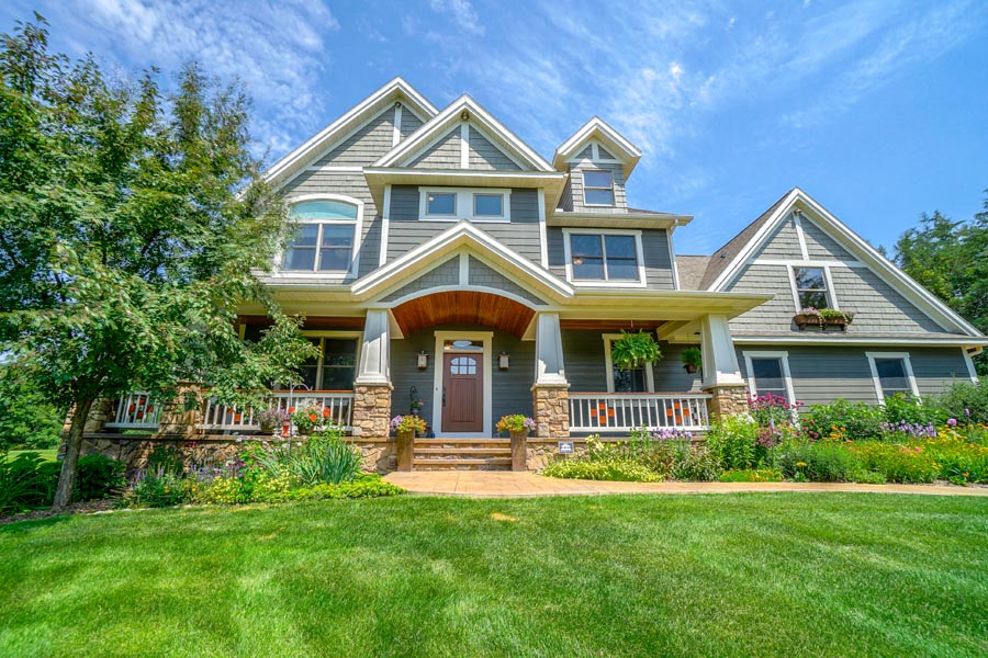 Steele Brothers. Team of real estate experts for MN and WI.