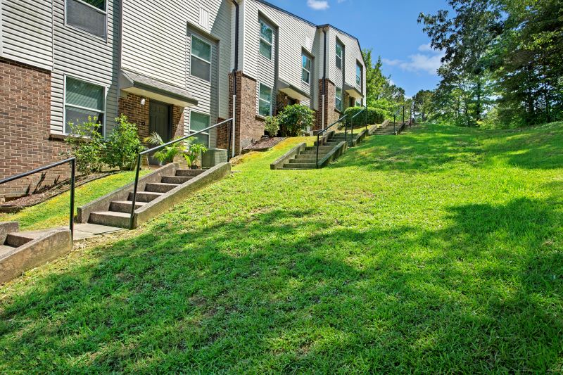 Summit Ridge Apartments Steele Properties LLC