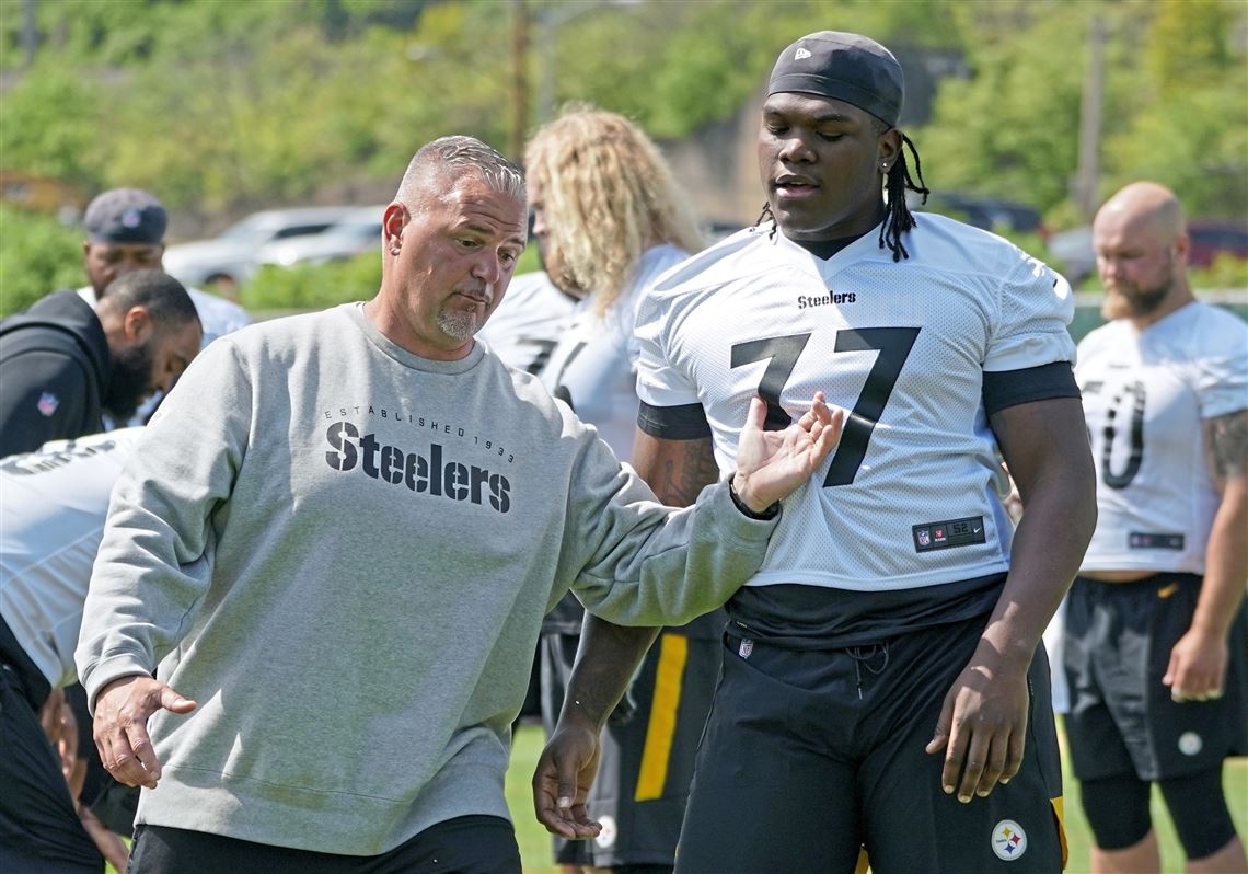 Steelers' Pat Meyer Blames Broderick Jones' Struggles On Lack Of Focus