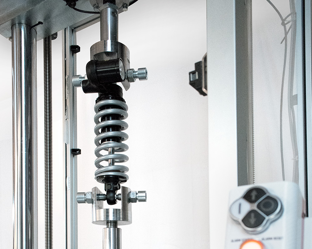 Damper testing machines Step Lab