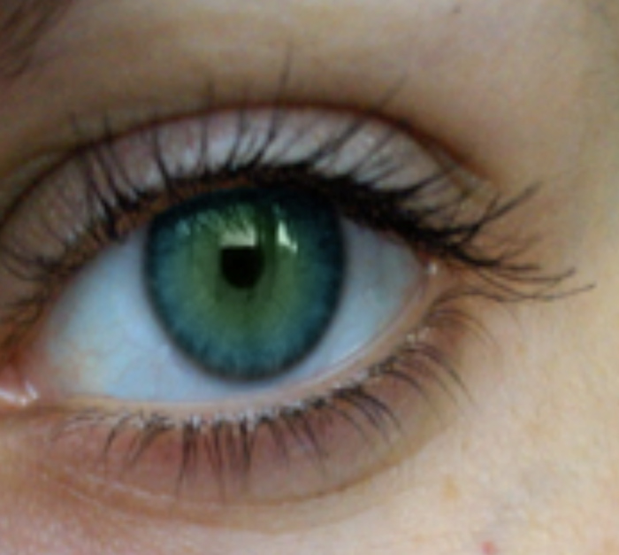 How to make the green in hazel eyes pop
