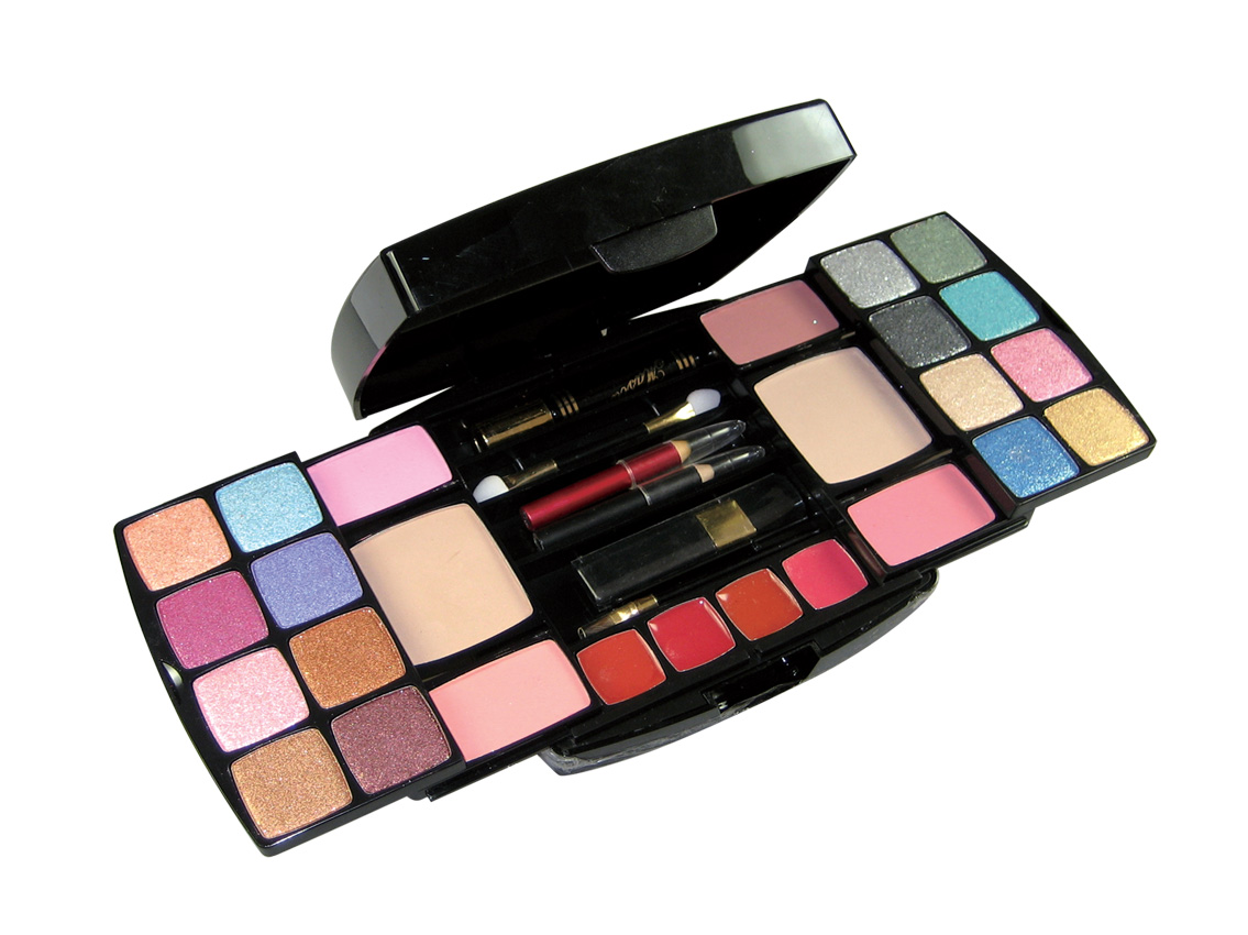 Tips to Apply Eye Shadow Base