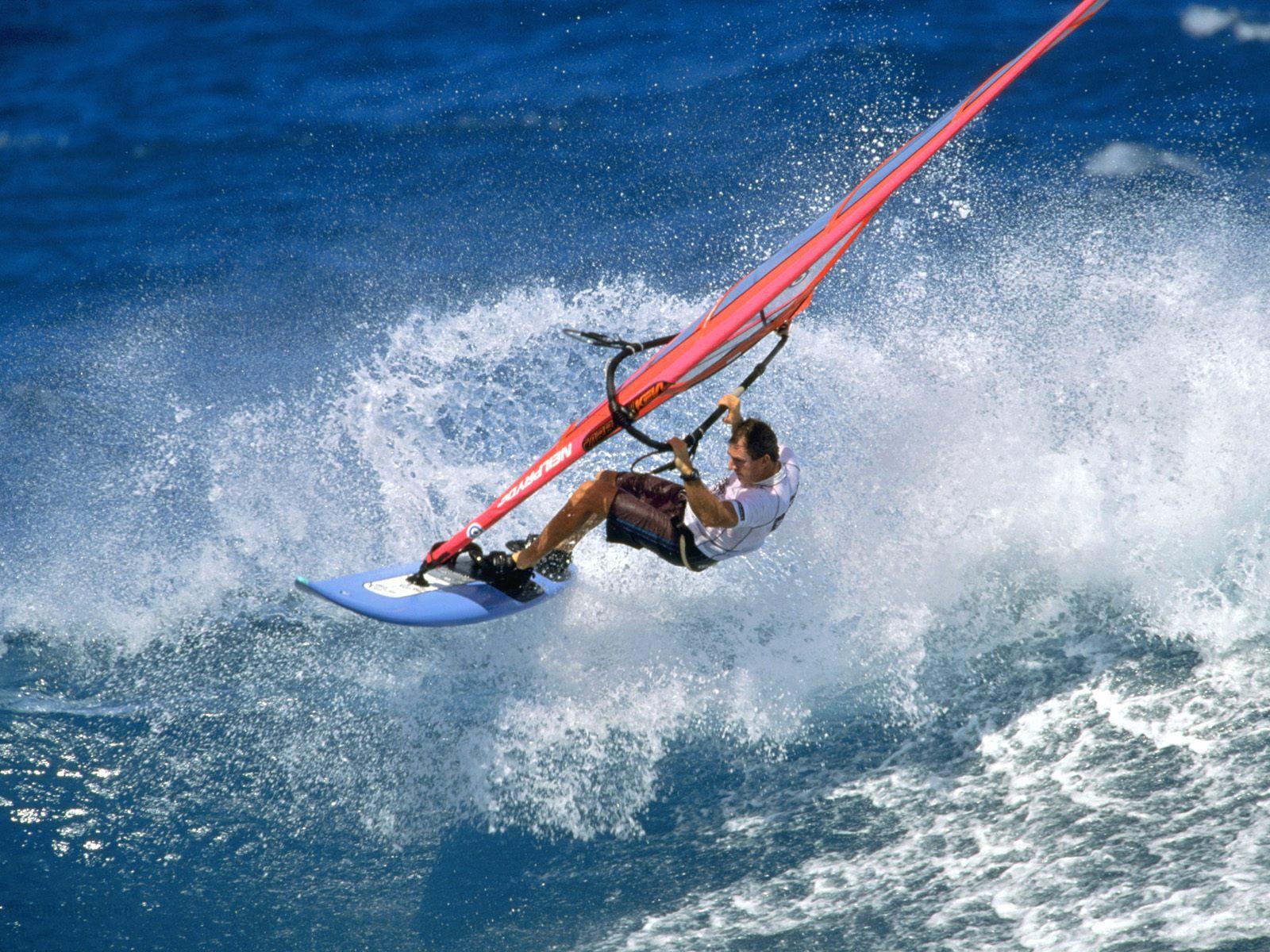 How to Measure the Rocker of a Surfboard