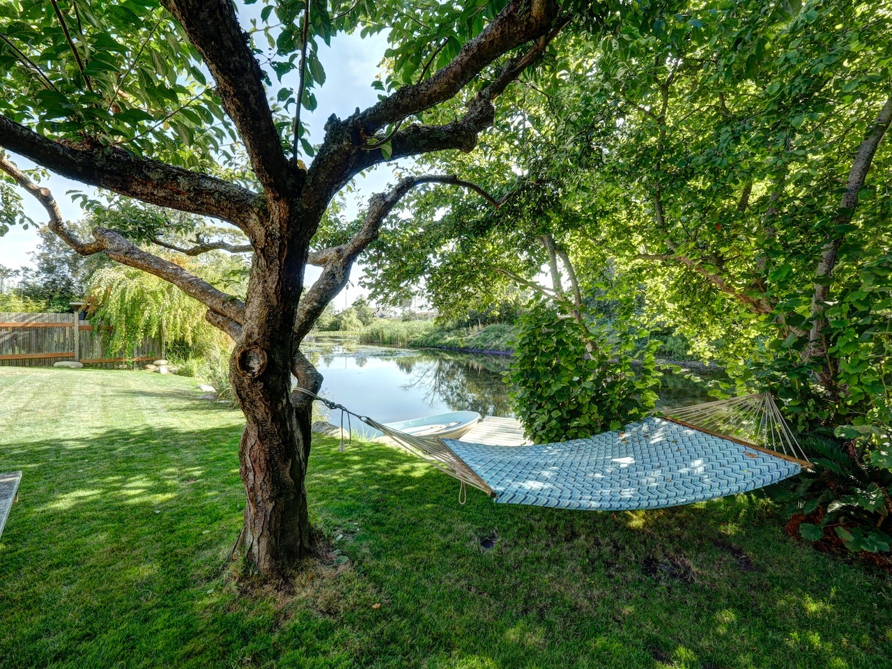 Cadboro Bay Homes for Sale