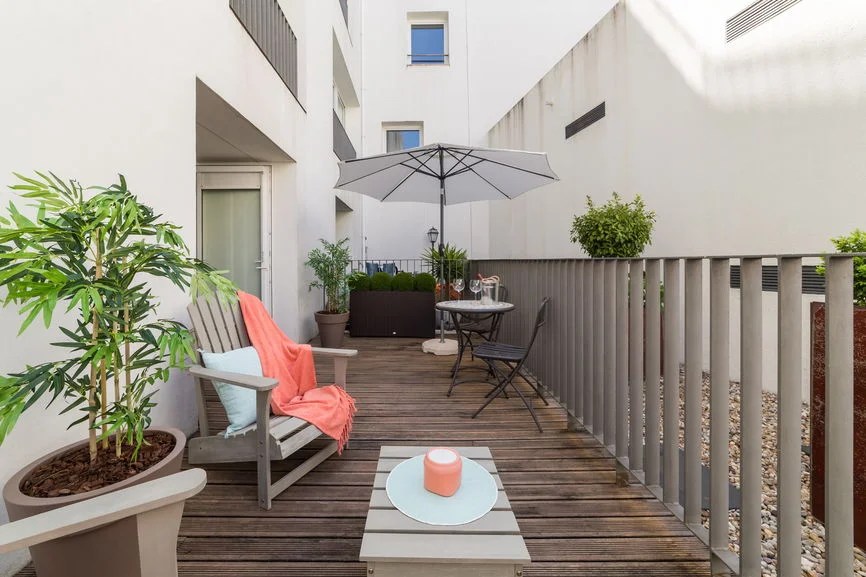 HOW TO CREATE A SMALL BALCONY GARDEN IN YOUR APARTMENT Stephi LaReine