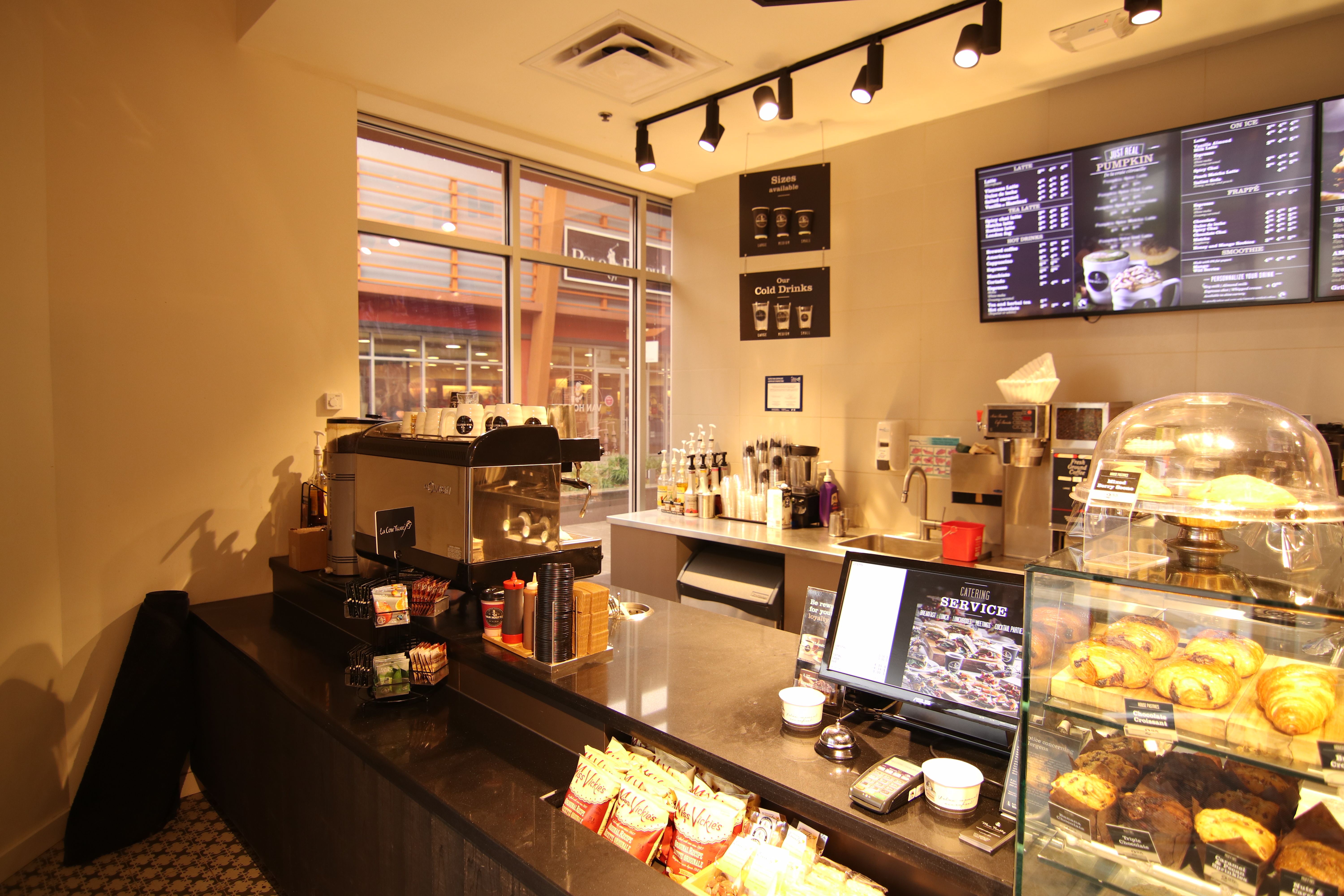 Cafe Van Houtte Tanger Outlets stericdesign.ca