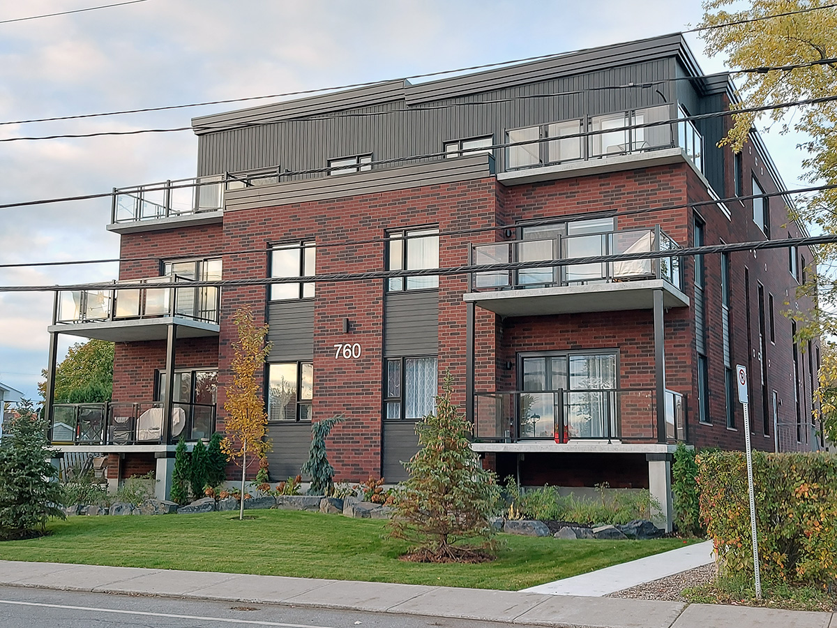 760 Montée SainteJulie, condos en location