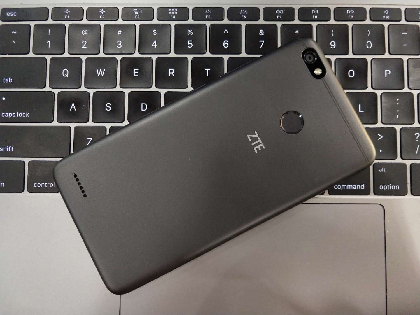 ZTE Blade A3 (2017) обзор красивого смартфона с мощной батареей