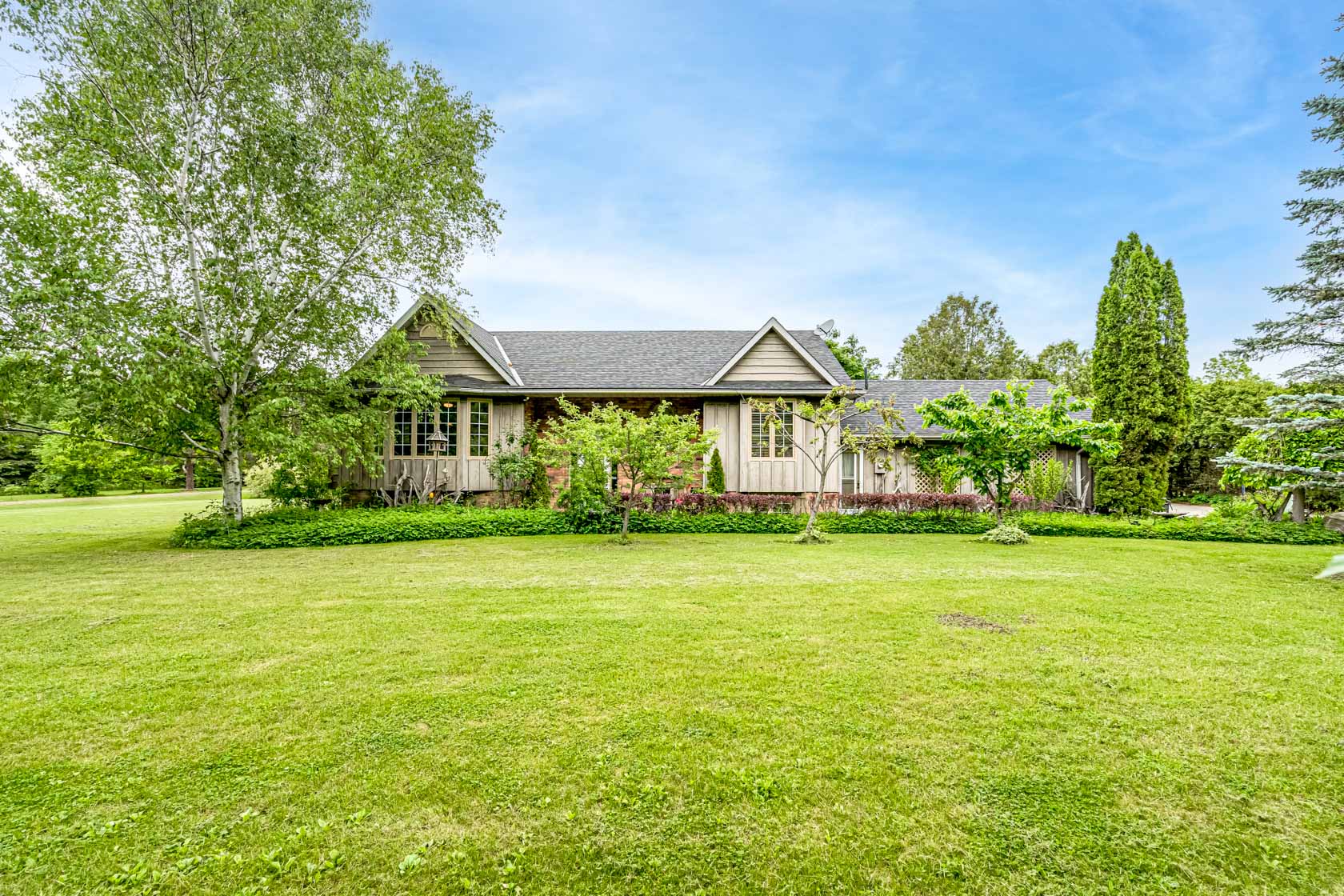 411 Book Rd W, Ancaster ON Michael St. Jean Realty