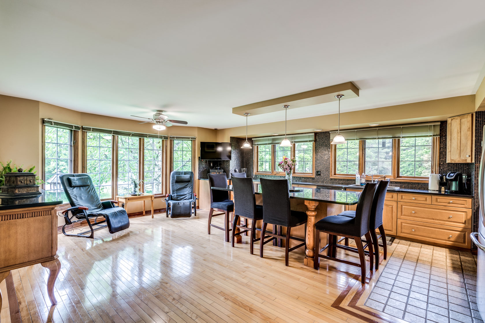 411 Book Rd W, Ancaster ON Michael St. Jean Realty