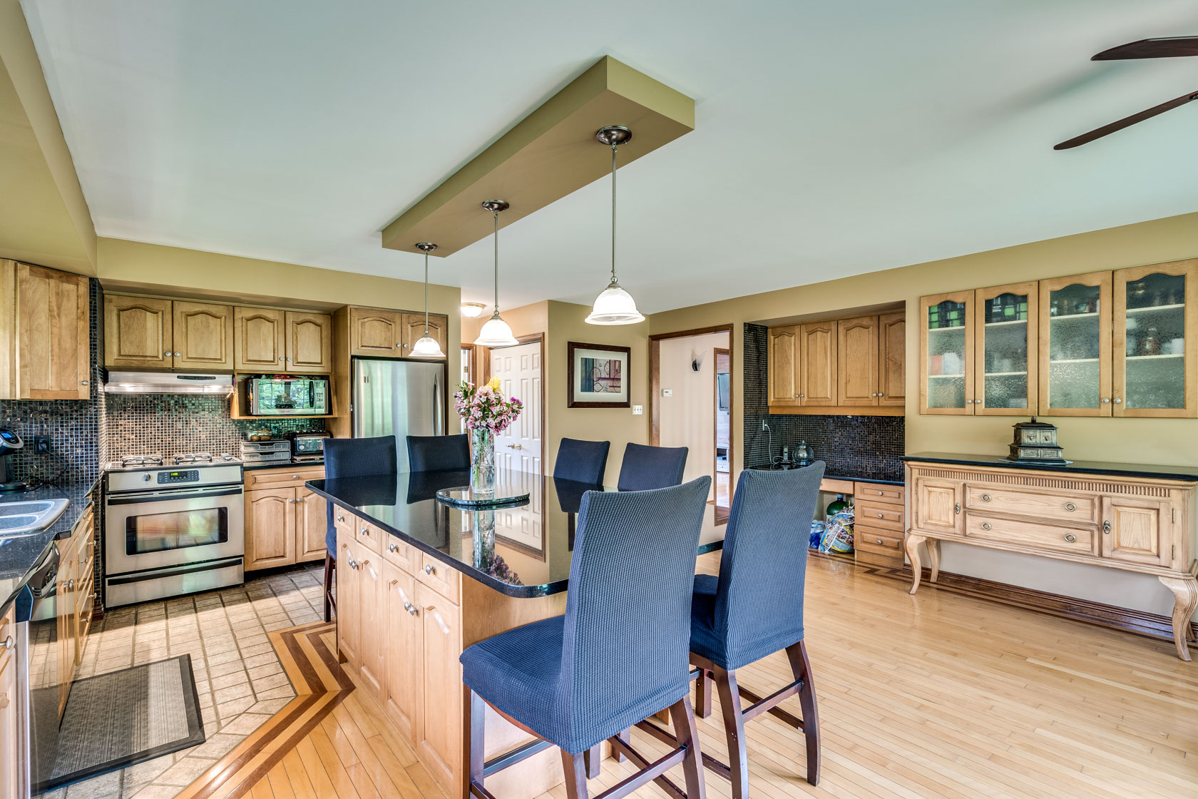 411 Book Rd W, Ancaster ON Michael St. Jean Realty