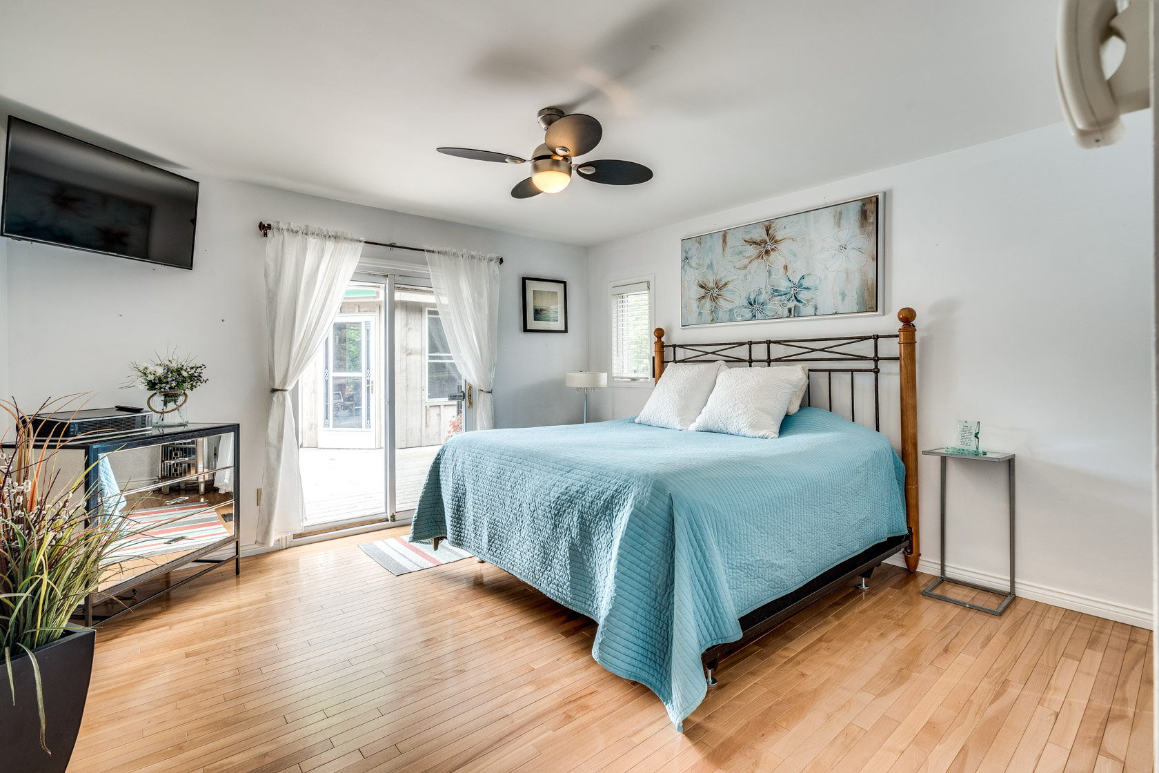 411 Book Rd W, Ancaster ON Michael St. Jean Realty