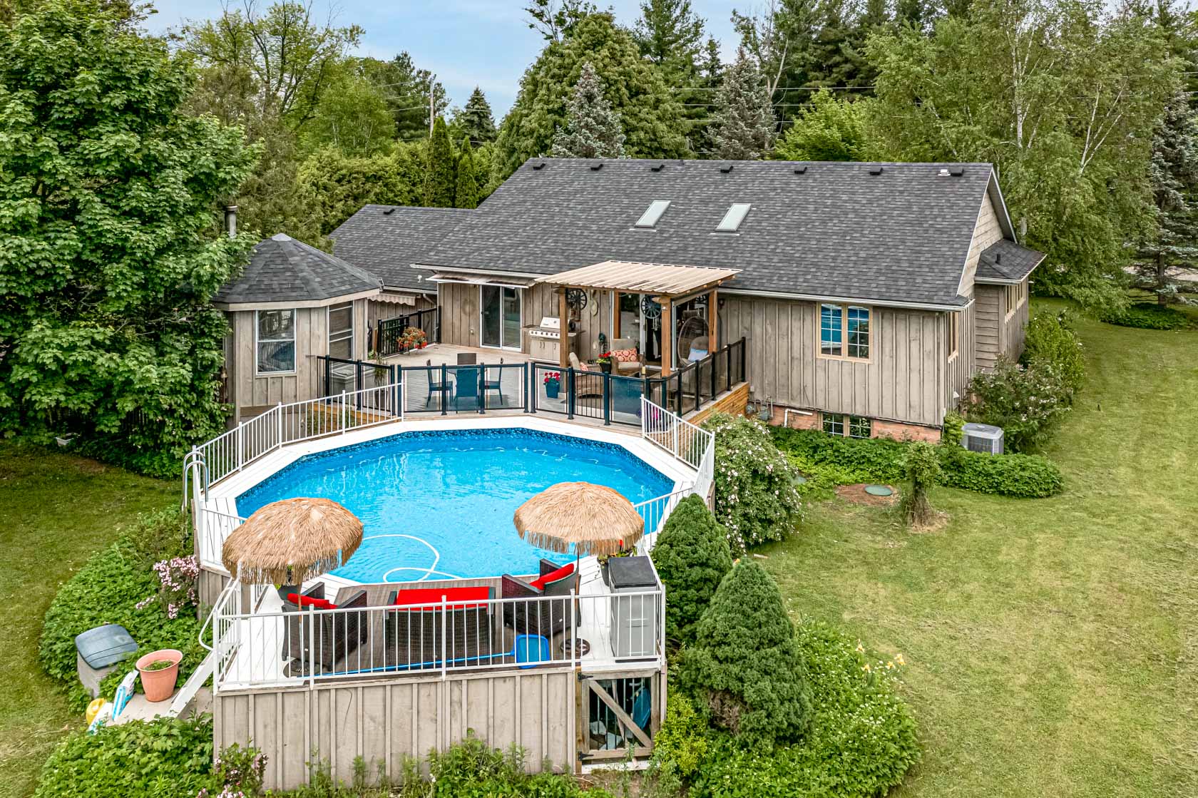 411 Book Rd W, Ancaster ON Michael St. Jean Realty