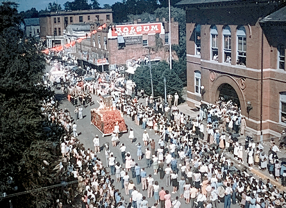 Photo from the Past Louisiana Yambilee Parade c. late 1940s. » St