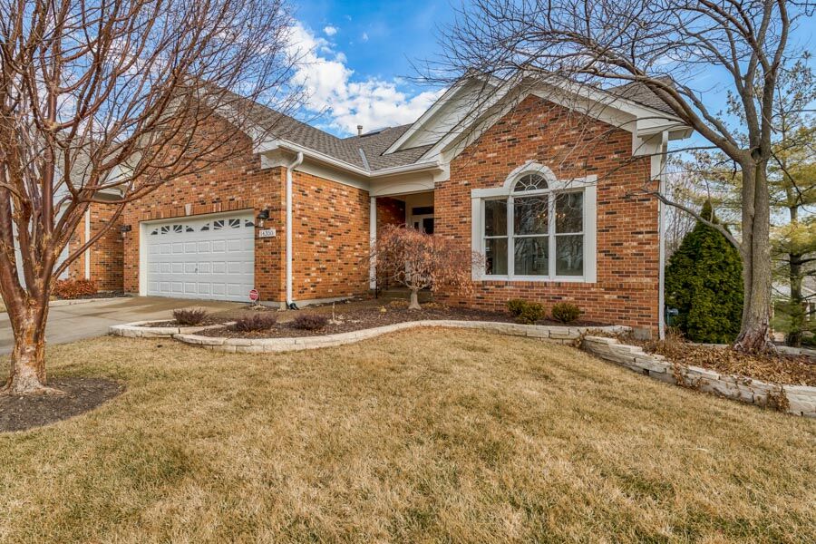 Updated Condo in Chesterfield 14350 Spyglass Court