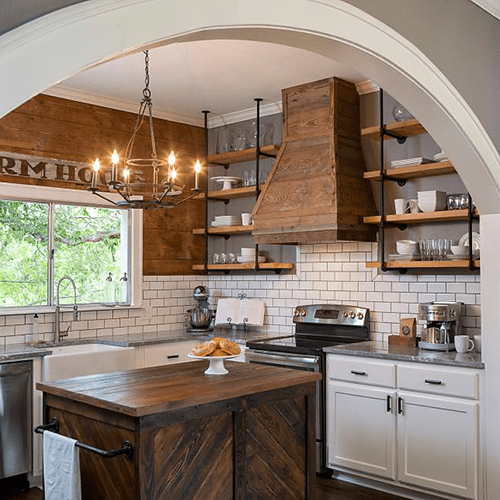 Closing in on Open Shelving ST. LOUIS HOMES & LIFESTYLES