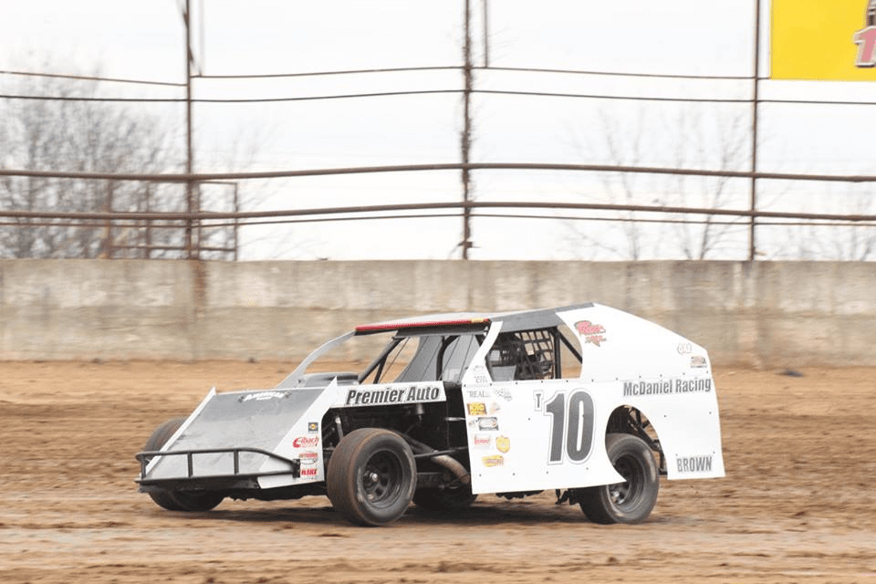 Brown Set To Defend Lebanon Midway USRA B Mod Title St. Louis Racing