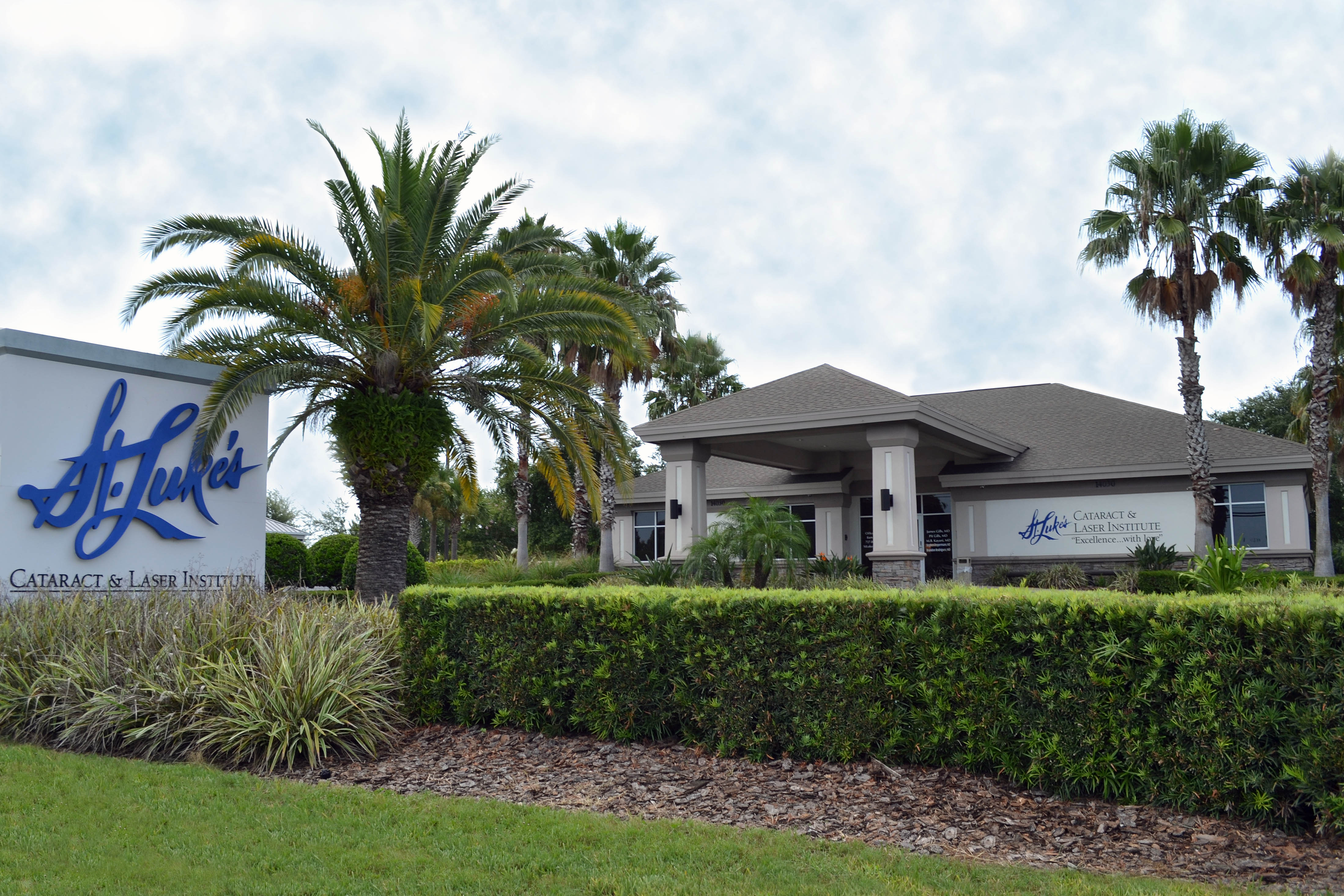 Building Point St. Luke's Cataract & Laser Institute St