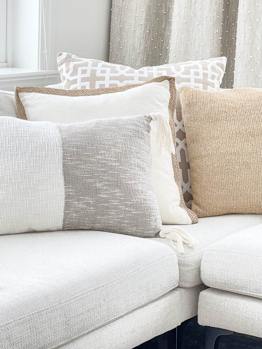 HOW TO ARRANGE PILLOWS ON A SECTIONAL StoneGable