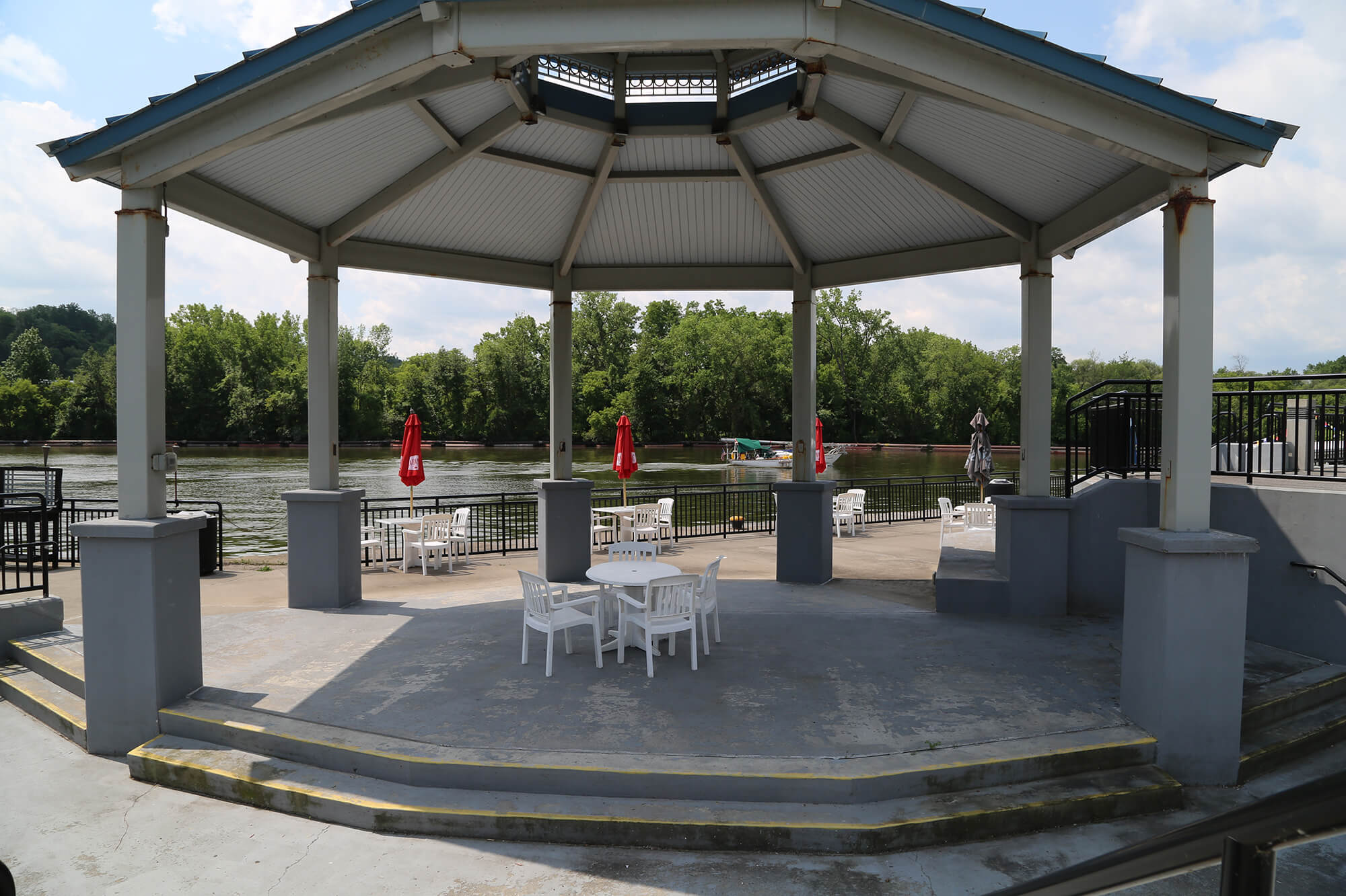 Stone Ridge Residences is a historic, premier housing authority. Stone Ridge Residences