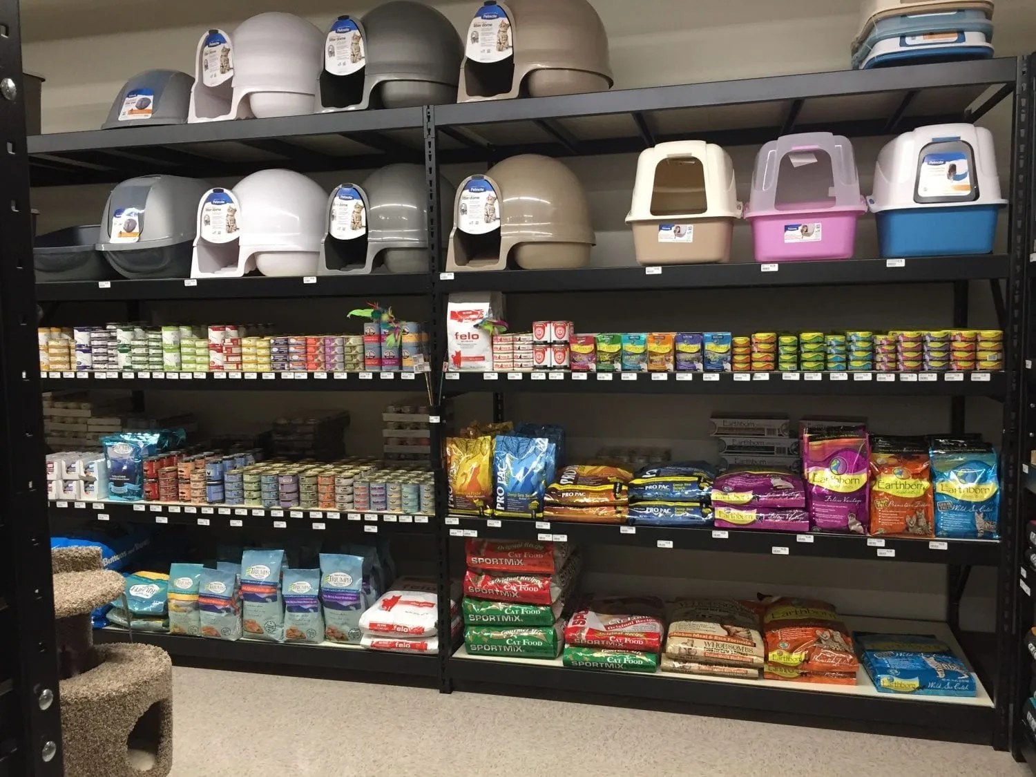Pet Store Fixtures, Displays, & Shelving for Retail STORFLEX