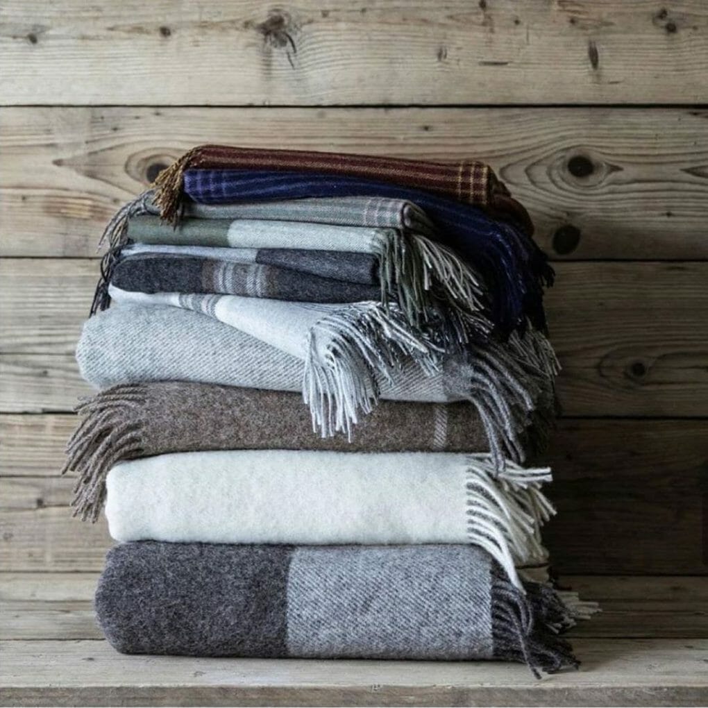 How Do Blankets Keep You Warm? StoryNorth