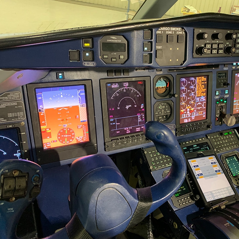 Aircraft Avionics Shop Straight Flight, Inc.