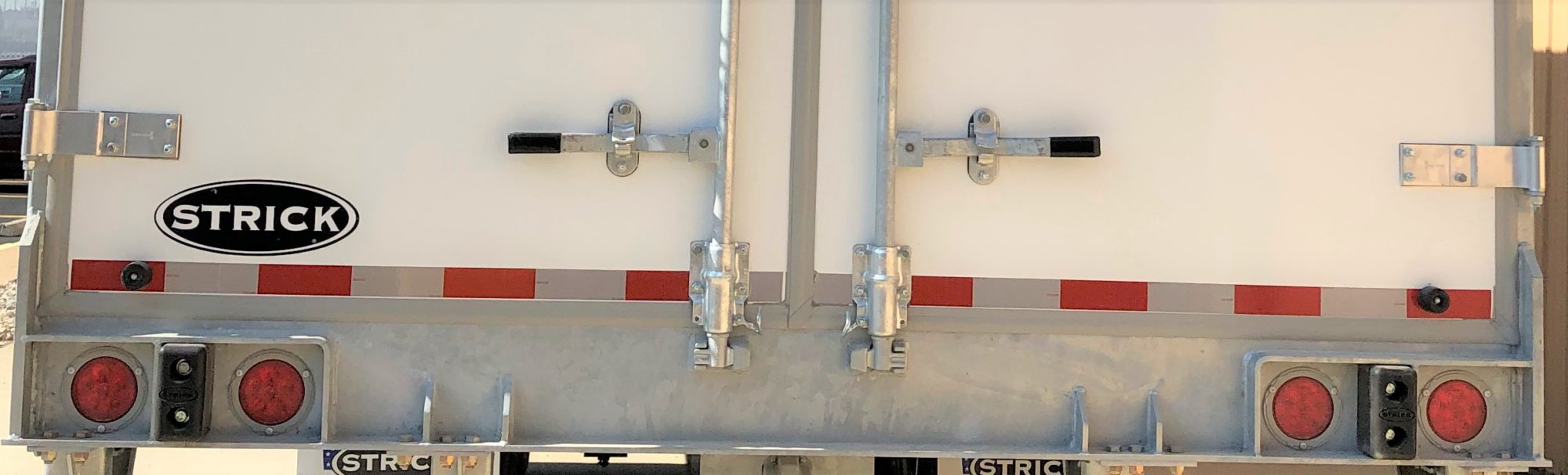 Custom Trailer Options Strick Trailers