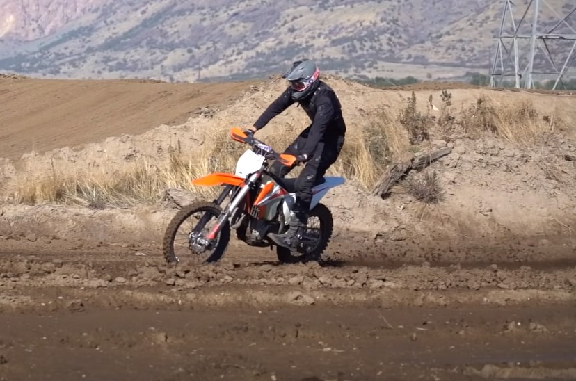 Do Dirt Bikes Have Keys (5 Ways To Secure)