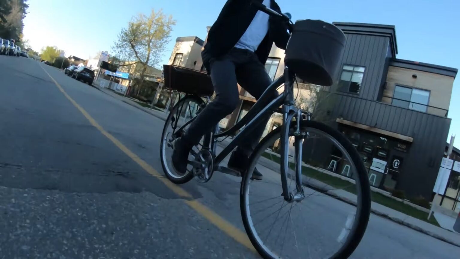 Cruiser Vs Comfort Bike (5 Key Differences) String Bike