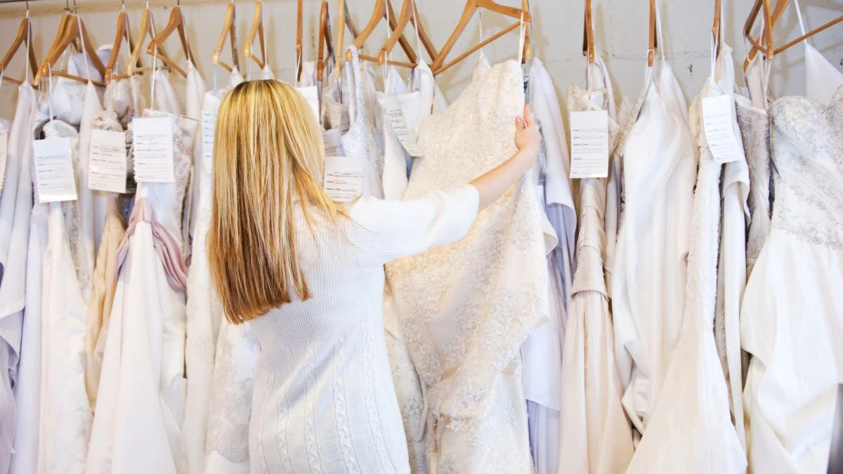 How to Wash Wedding Dress At Home DIY GUIDE String & Thread