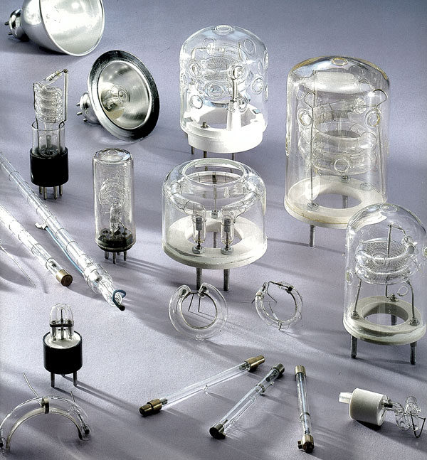 Manufacturer of flash tubes (strobe lamps)