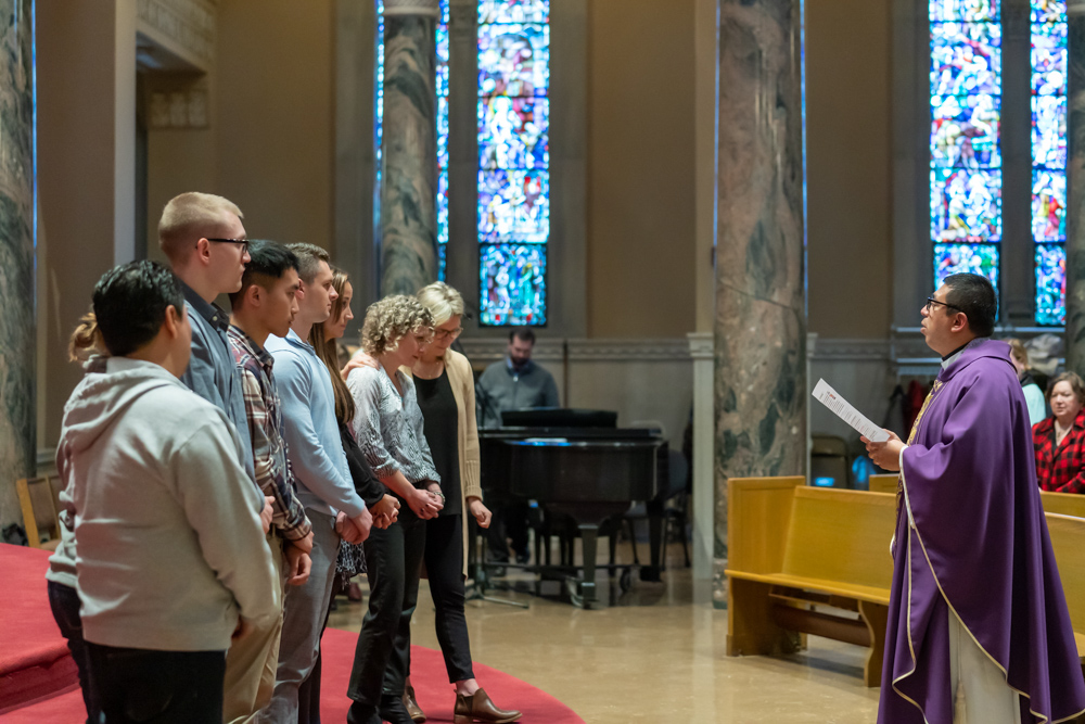 Catholic St. Robert Catholic Church & School