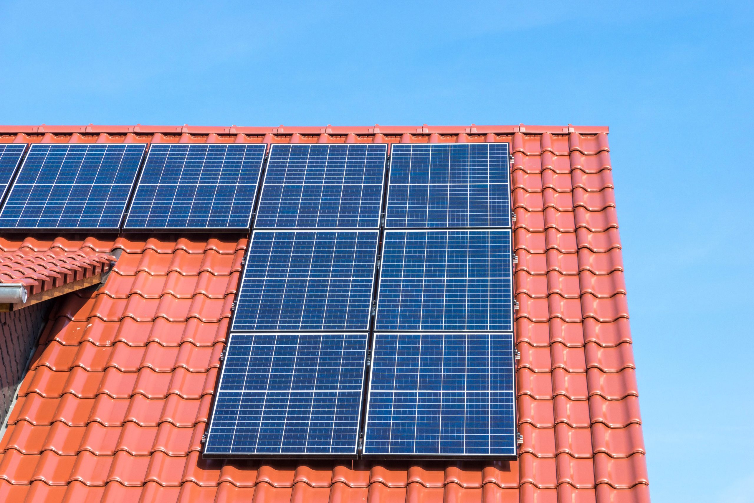 Can You Install Solar Panels On An Existing Roof? Structural Truss Systems
