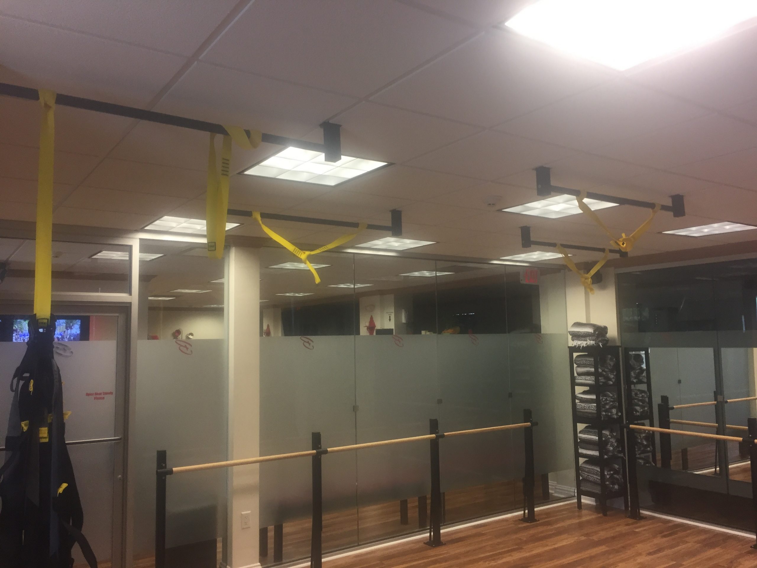 TRX commercial gym quality pull up bar Stud Bar Ceiling or Wall Mounted Pullup Bar