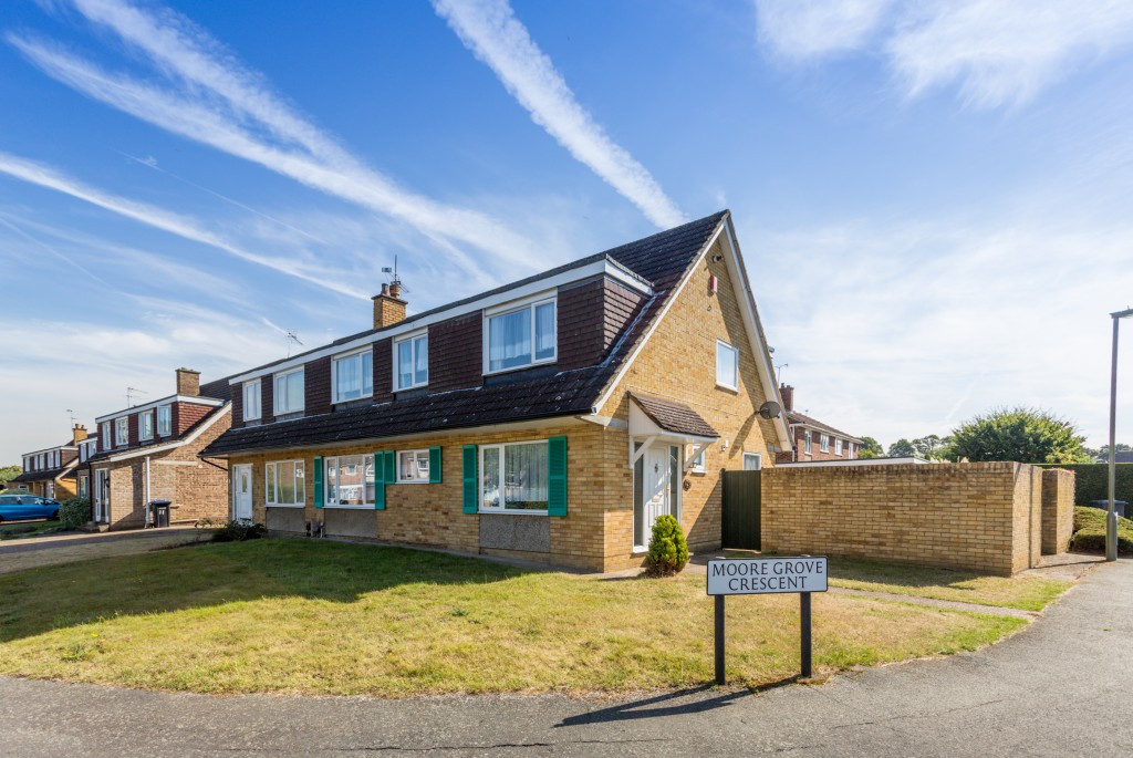 Moore Grove Crescent, Egham, 7 bedroom, SemiDetached