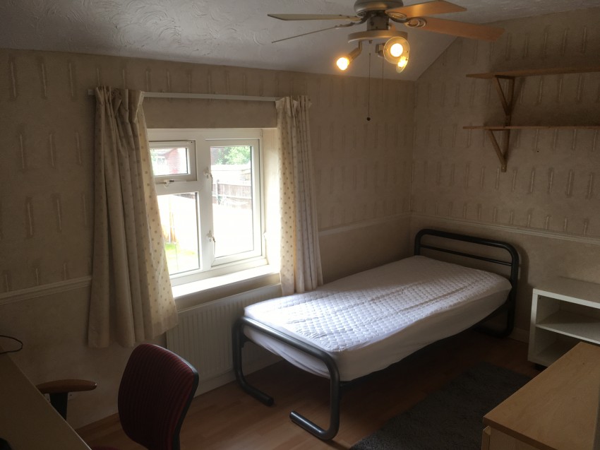 Magna Road, Englefield Green, 4 bedroom, SemiDetached