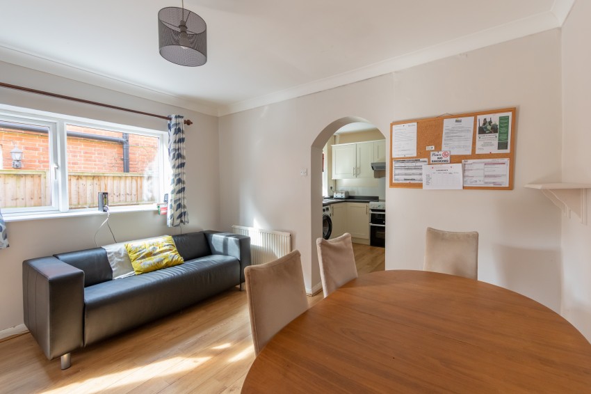 Blays Lane, Englefield Green, 7 bedroom, SemiDetached