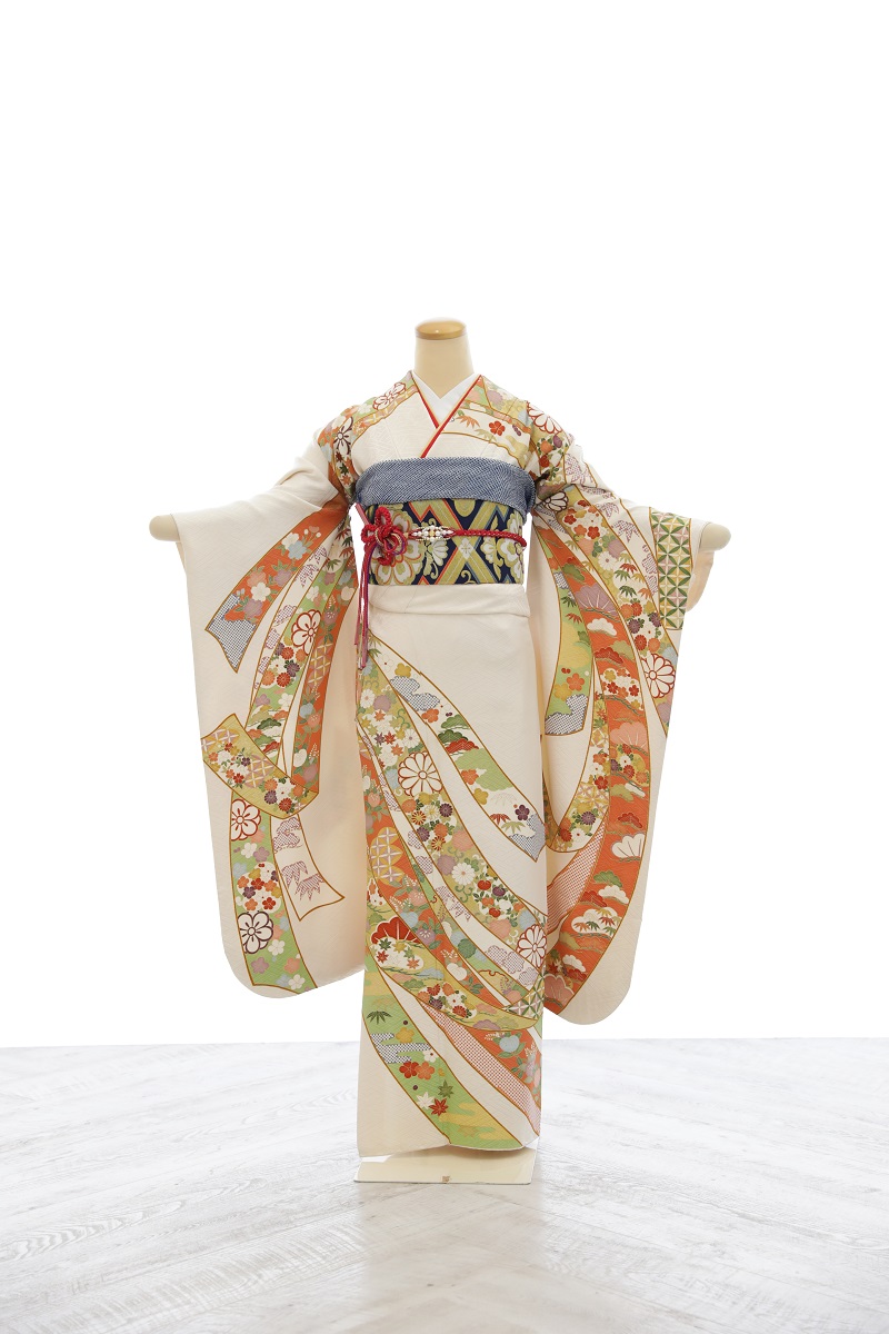 華やかで格調高い伝統的な古典柄振袖、その魅力についてご紹介します。 振袖フォトスタジオ「四季」｜姫路市の写真館・きものレンタル・成人式前撮