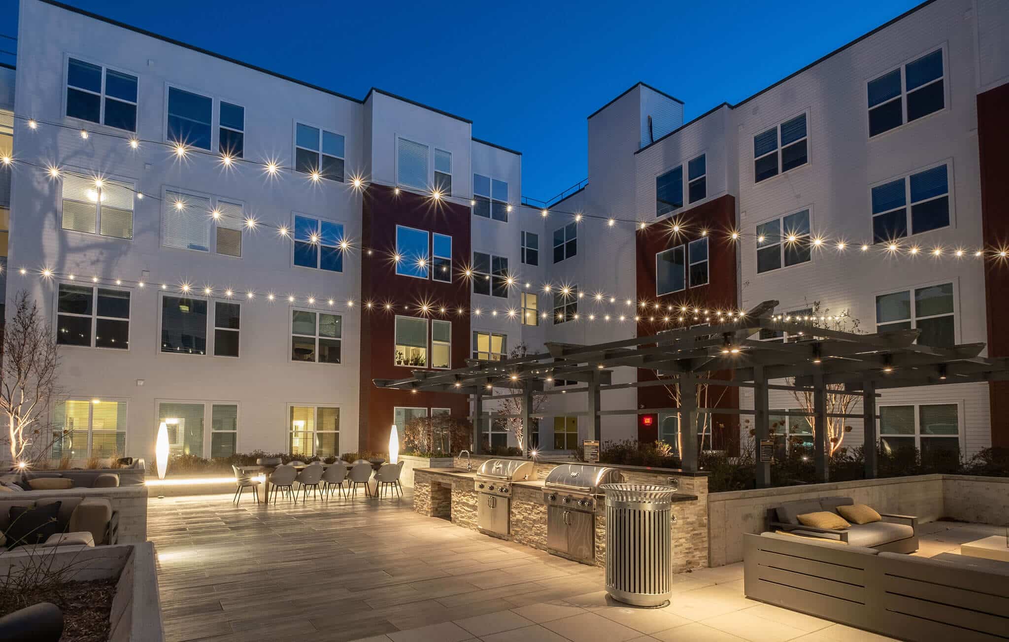 Live Studio 3807 Apartments