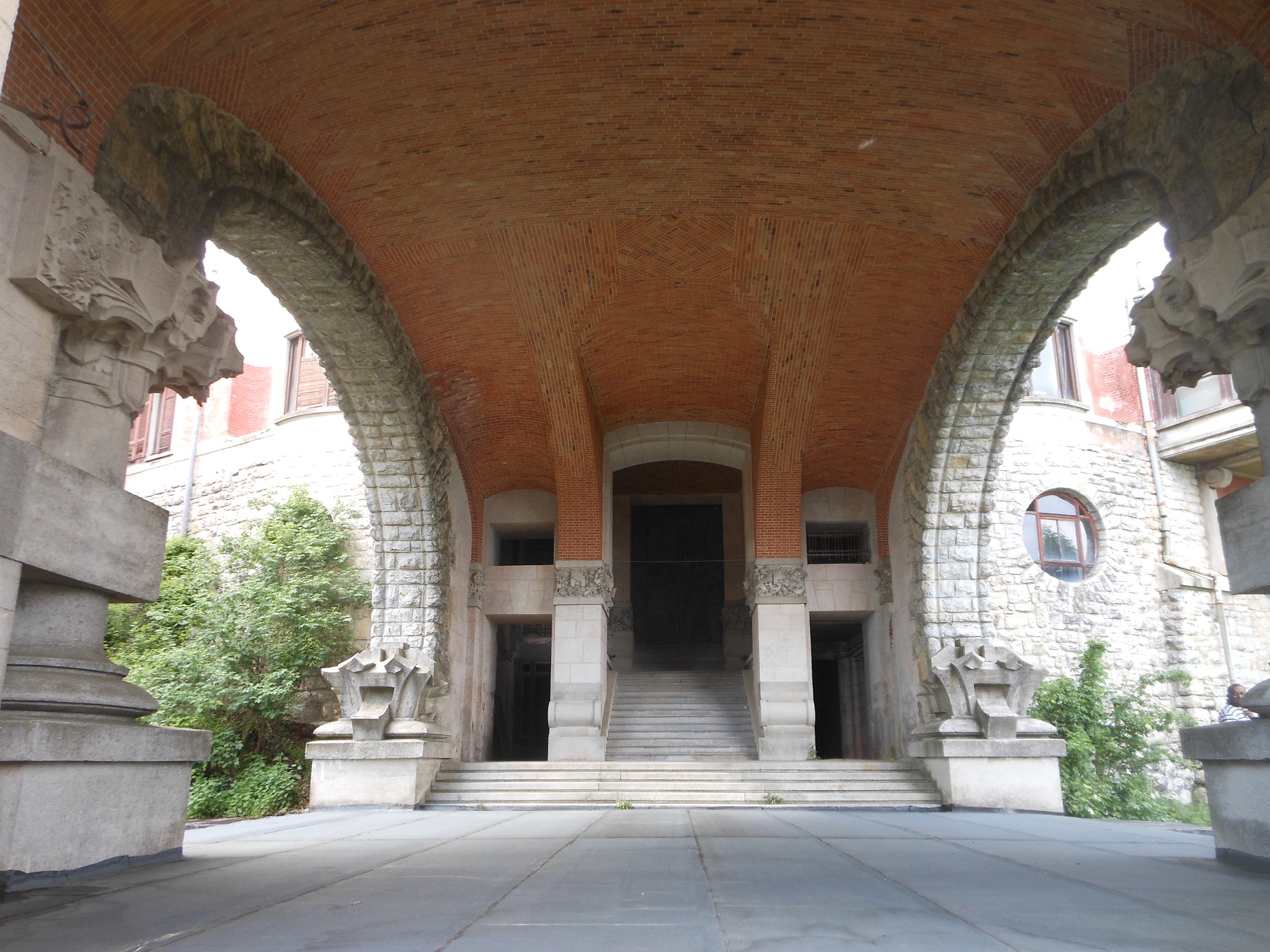 LE STRUTTURE DEL GRAND HOTEL CAMPO DEI FIORI DI VARESE Studio Aceti