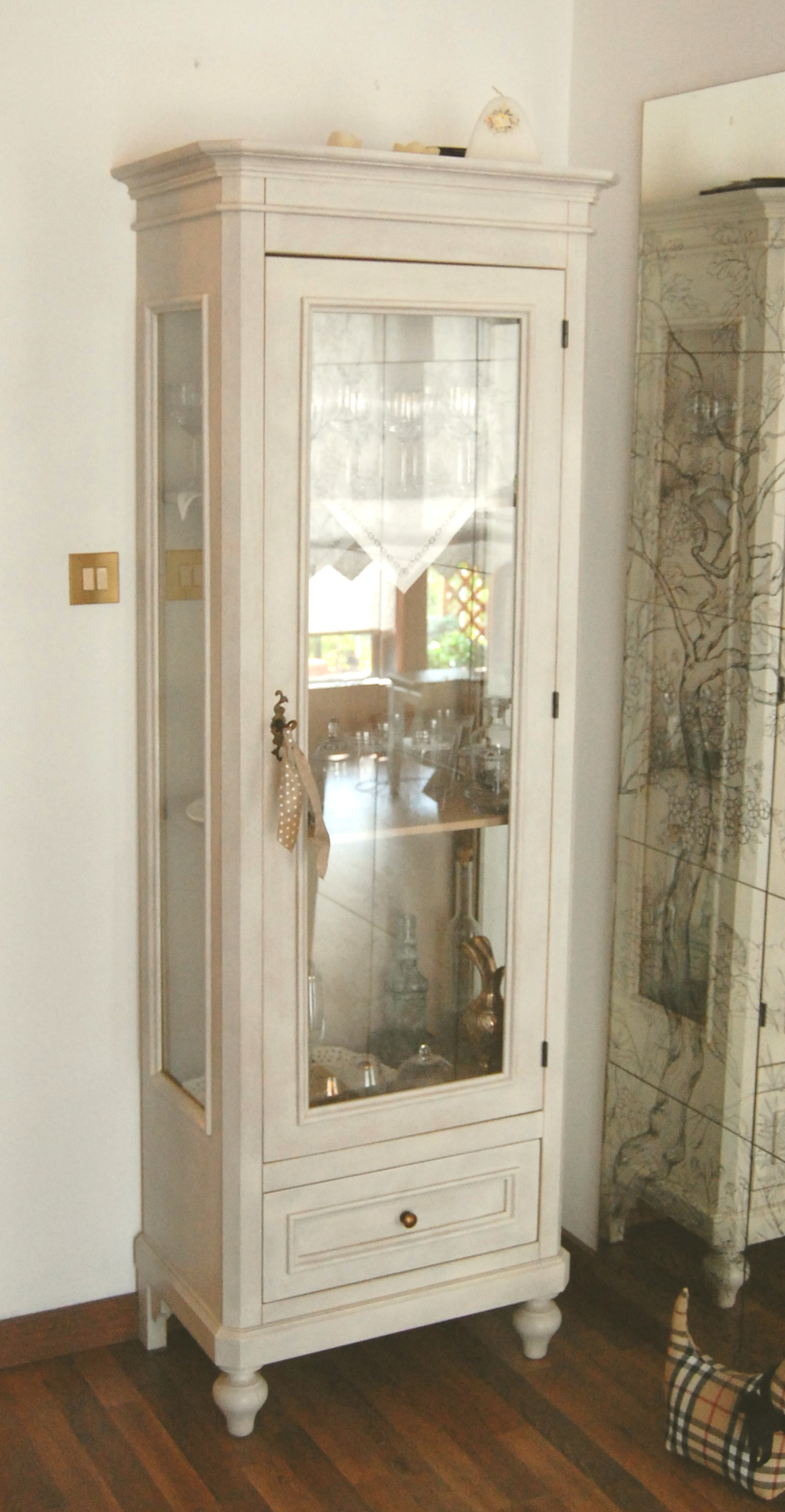 mobili decorati a mano a Trieste studio d'interni g.t.f. ,produzione