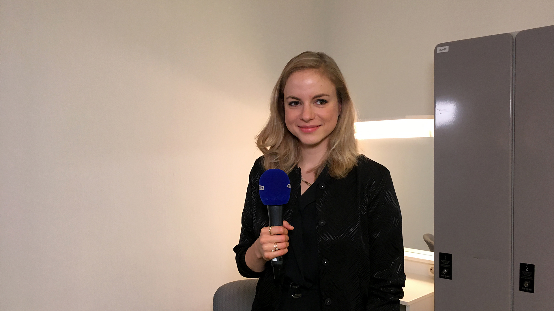 Julia Engelmann über Konfetti, Sternenhimmel und Poesie STUGGI.TV