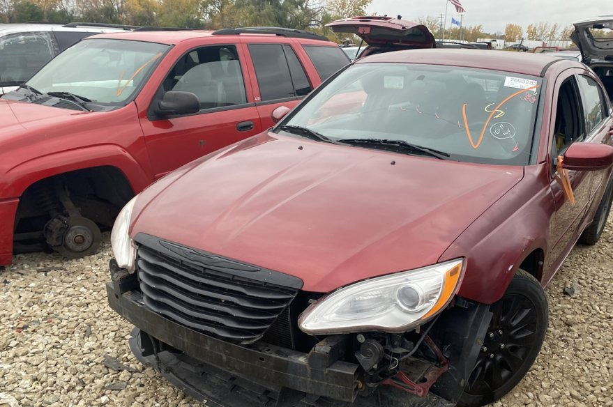 Used Chrysler parts for Sale Milwaukee (Racine) off I94 W from Chicago