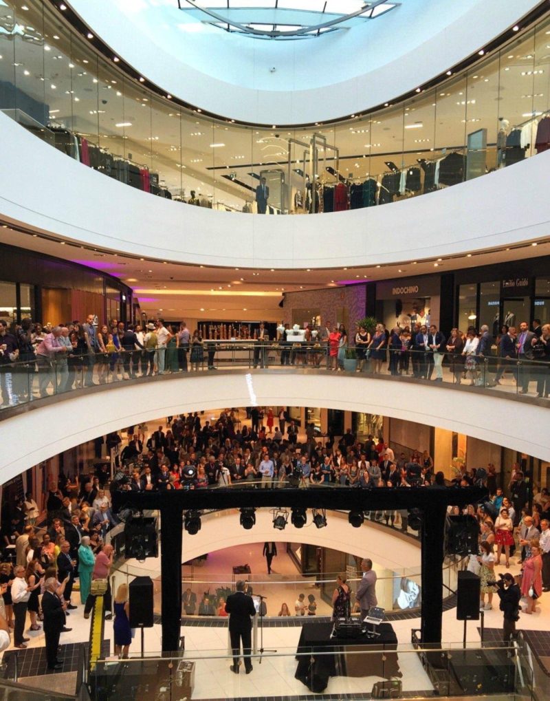 Celebrating The New CF Rideau Centre Style Domination