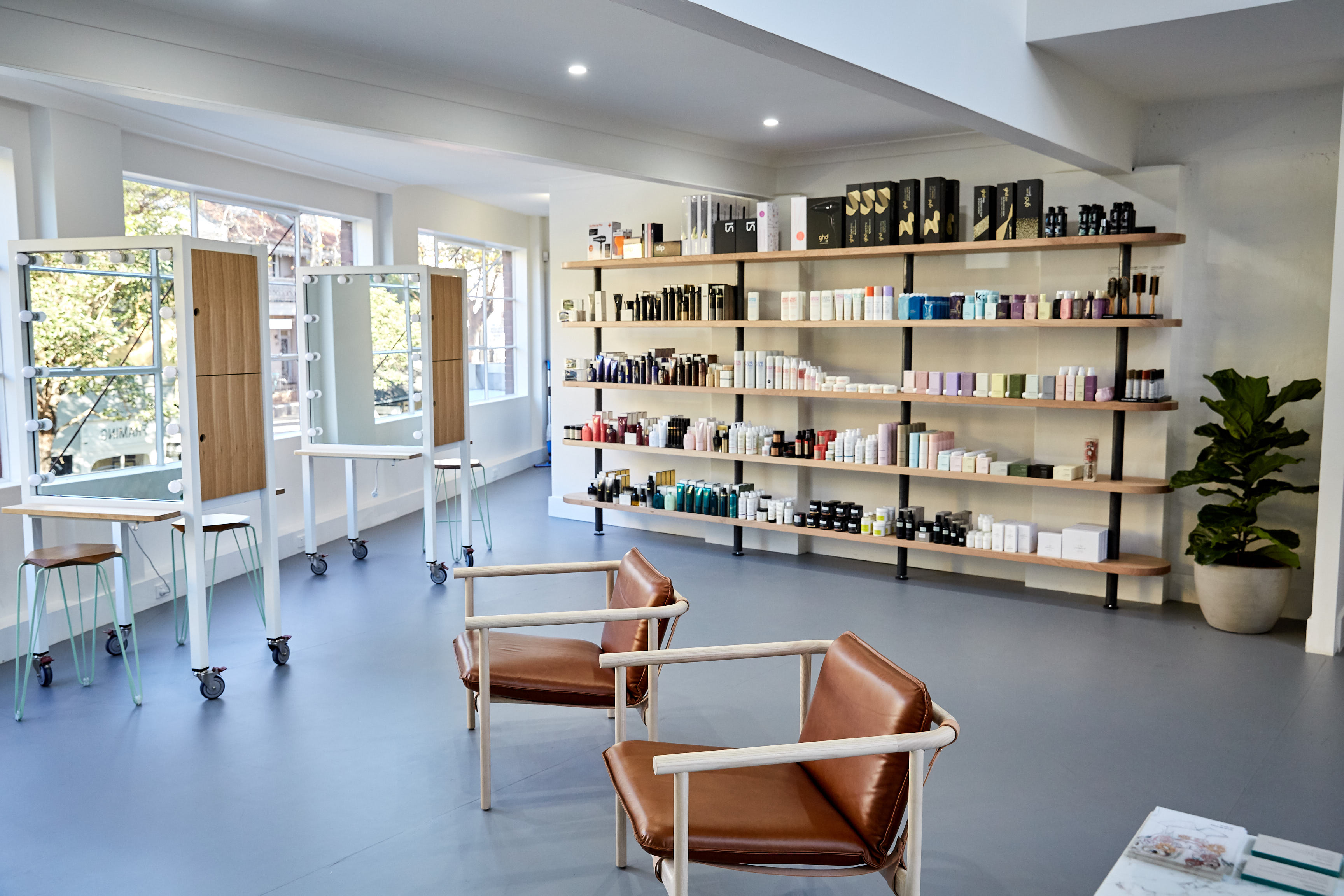 Edwards and Co Hires Internationally Styleicons