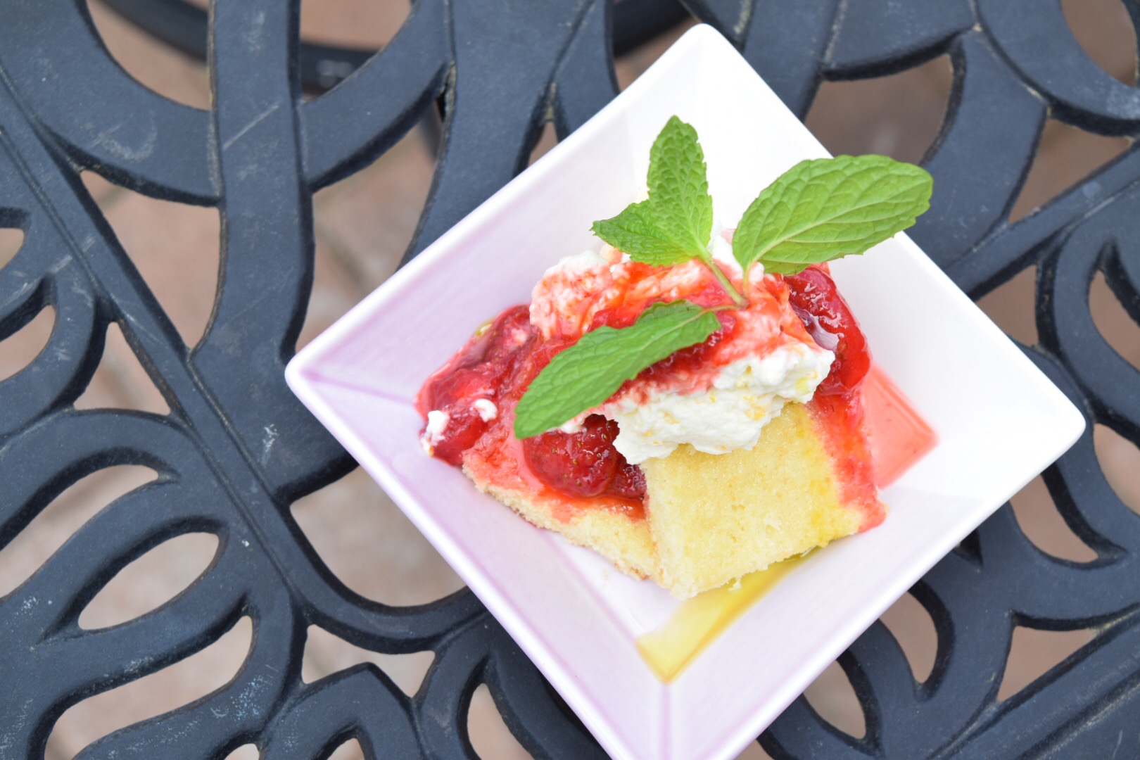 15 Delicious and Easy Summer Fruit Cake Recipes