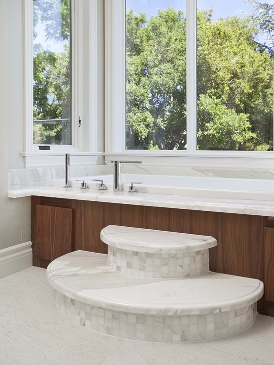 18 Step Up Bathroom Design Ideas