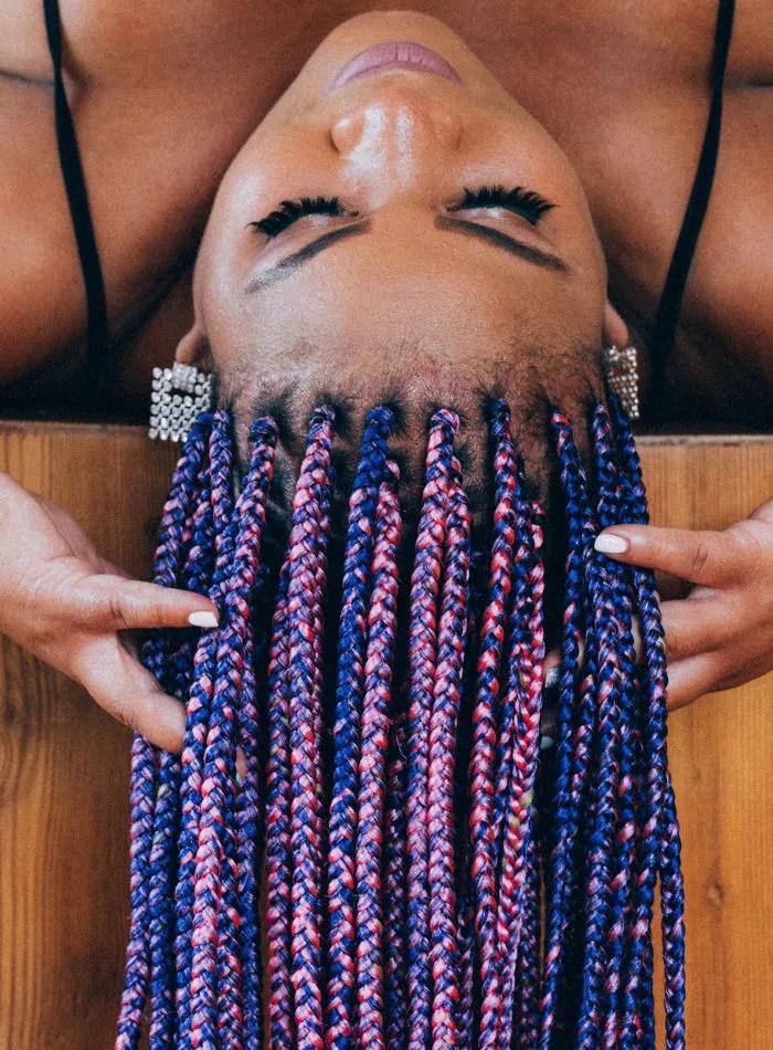 22 ways to style mixed colour braids for dark skin Stylish Weekly